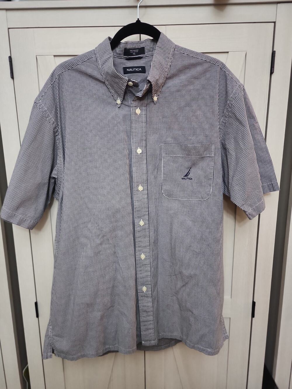Nautica XL men's Short Sleeved Gingham Dress Shirt Blue And White Checker